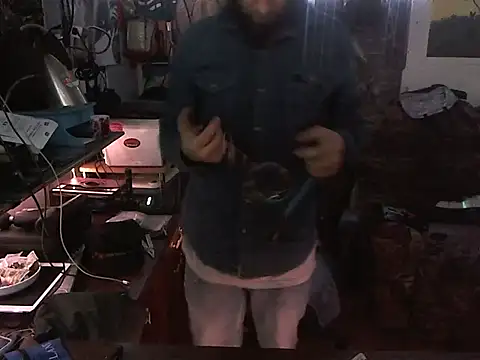 CloudDadddyyy420 online show from 12.21.25