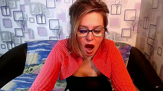 milfsexy online show from 12.04.24