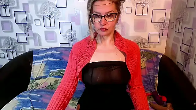 milfsexy online show from 12.05.24