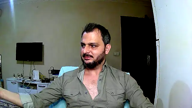 Snapshot of Coldskull69 chatting on 10.16.25 Coldskull69 online show from 10.16.25