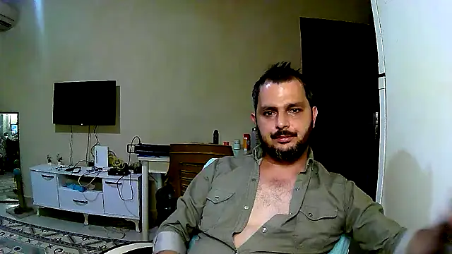 Snapshot of Coldskull69 chatting on 10.18.25 Coldskull69 online show from 10.18.25