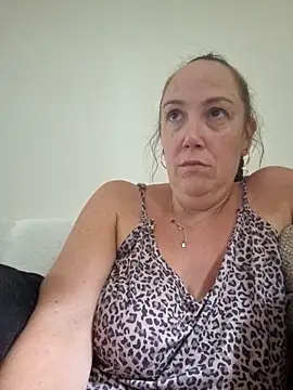 Snapshot of Wisie_Cutie chatting on 09.13.25 Wisie Cutie online show from 09.13.25