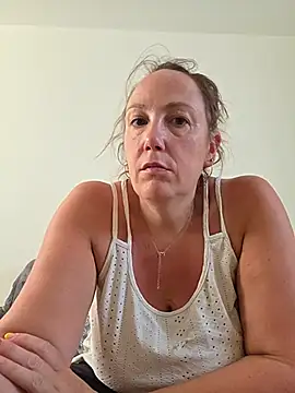 Wisie Cutie online show from 06.24.26