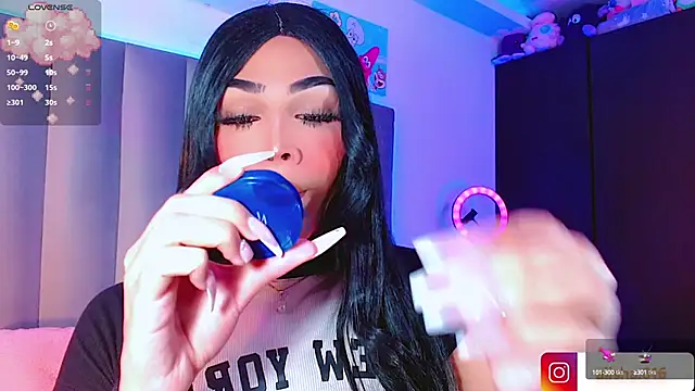 AiishaRose online show from 02.06.25