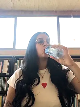 Annya-sweet online show from 10.22.25