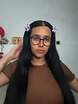 Snapshot of Annya-sweet chatting on 07.18.26 Annya-sweet online show from 07.18.26