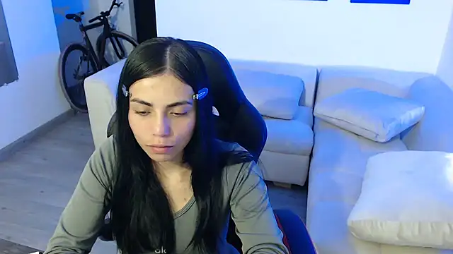 Snapshot of i_am_nina_ chatting on 01.14.25 i am nina online show from 01.14.25