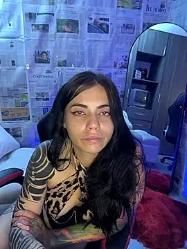 Snapshot of i_am_nina_ chatting on 02.18.25 i am nina online show from 02.18.25