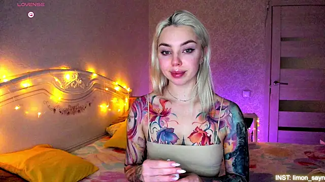 LillyMoure  online show from 03.07.26