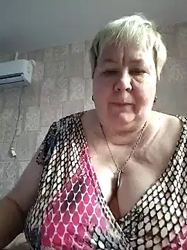 EffectFiona online show from 01.25.25