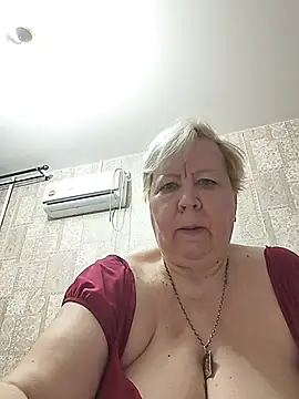 EffectFiona online show from 04.12.26