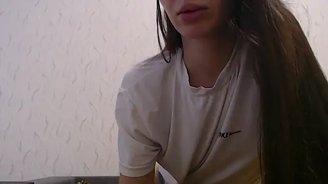 HoneyWiles online show from 01.11.26