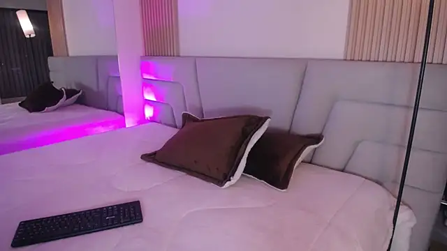 Miss Loise online show from 01.12.26