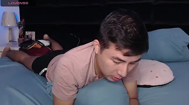 andrewmhilton  online show from 03.08.25