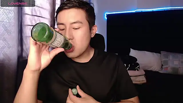 andrewmhilton  online show from 09.16.25