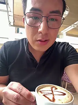 andrewmhilton  online show from 11.05.25