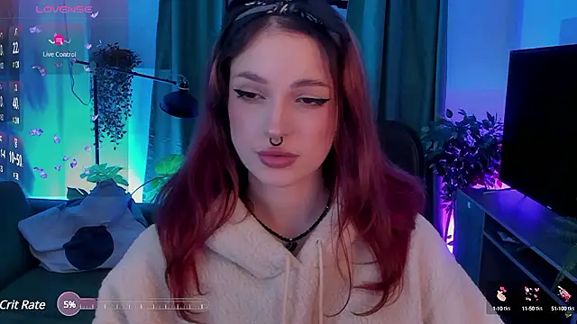 BratzieDarsie online show from 12.02.24