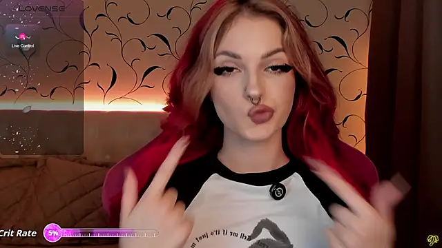 BratzieDarsie online show from 10.21.25