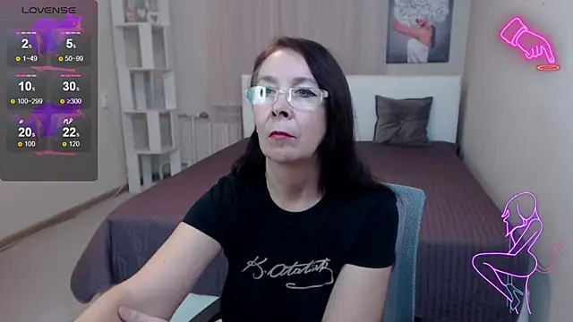 Snapshot of Celine_Faer1 chatting on 01.21.25 Celine Faer1 online show from 01.21.25