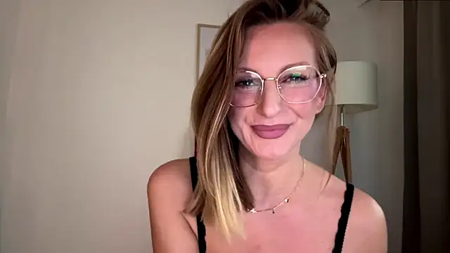 HornyJudith online show from 12.17.25