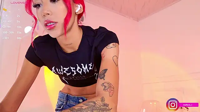 Mely-taylor online show from 11.02.25