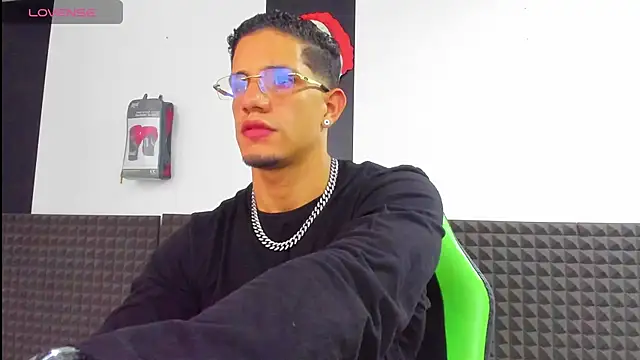 jhonnysnow17 online show from 12.06.24