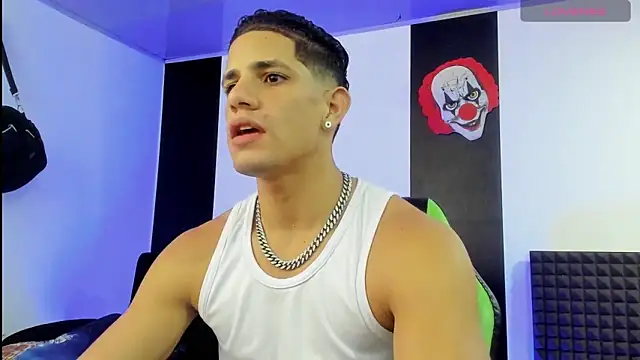 jhonnysnow17 online show from 12.25.24