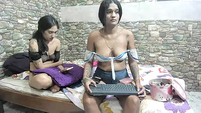 chicamir22 online show from 12.24.24