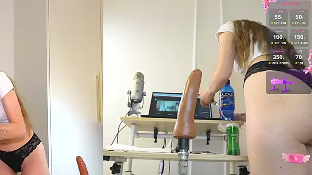 Snapshot of Miss69Ri99 chatting on 02.08.25 Miss69Ri99 online show from 02.08.25