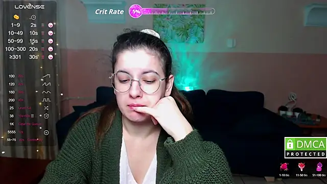 Snapshot of Aminabeatris chatting on 10.23.25 Aminabeatris online show from 10.23.25