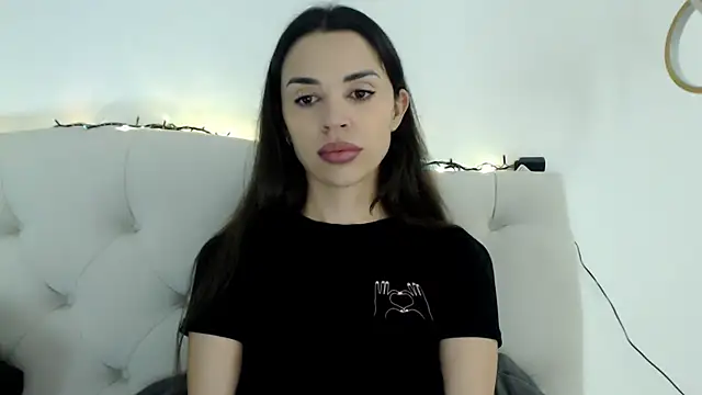 Mika Gold online show from 12.15.25