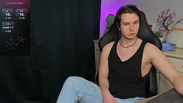 Vincent Strong online show from 11.02.25