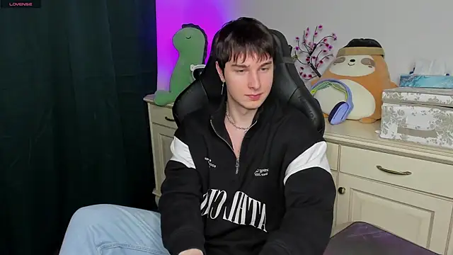 Vincent Strong online show from 02.08.26