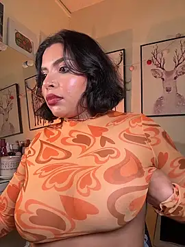 GigiiStone online show from 02.04.26