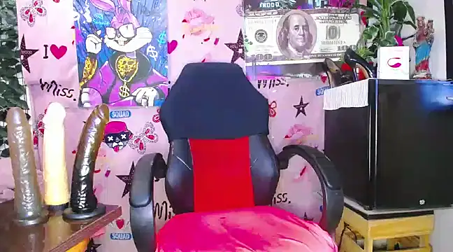 flaquita corall online show from 03.13.25