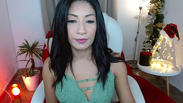 Snapshot of sofia_perez___ chatting on 12.16.24 sofia perez online show from 12.16.24