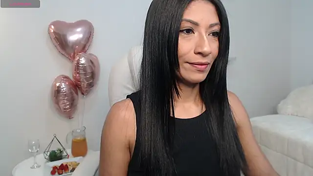 sofia perez    online show from 09.21.25