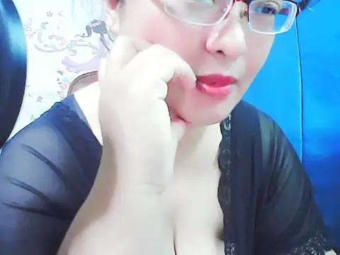 Snapshot of xiaorou-z chatting on 09.10.25 xiaorou-z online show from 09.10.25