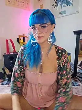 Snapshot of anyalikestosuck chatting on 10.01.25 anyalikestosuck online show from 10.01.25