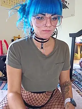 Snapshot of anyalikestosuck chatting on 10.02.25 anyalikestosuck online show from 10.02.25