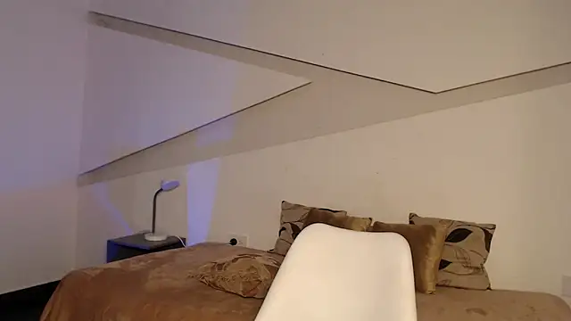 hot little bunny online show from 09.26.25