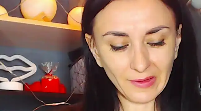 Snapshot of Siaconna chatting on 01.09.25 Siaconna online show from 01.09.25