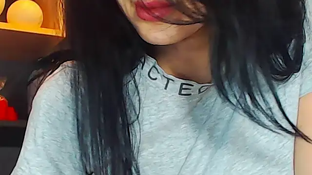 Snapshot of Siaconna chatting on 01.25.25 Siaconna online show from 01.25.25