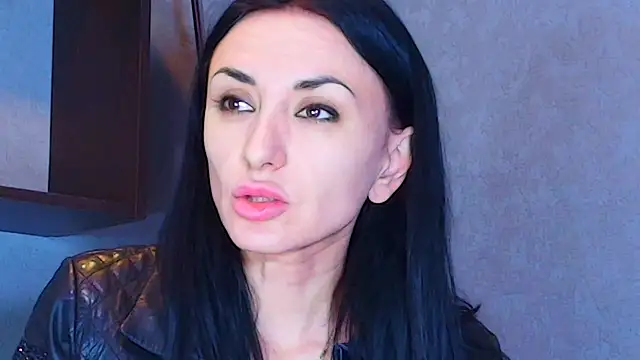 Snapshot of Siaconna chatting on 03.03.25 Siaconna online show from 03.03.25