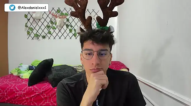 Snapshot of Jackson_Careyy chatting on 12.10.24 Jackson Careyy online show from 12.10.24