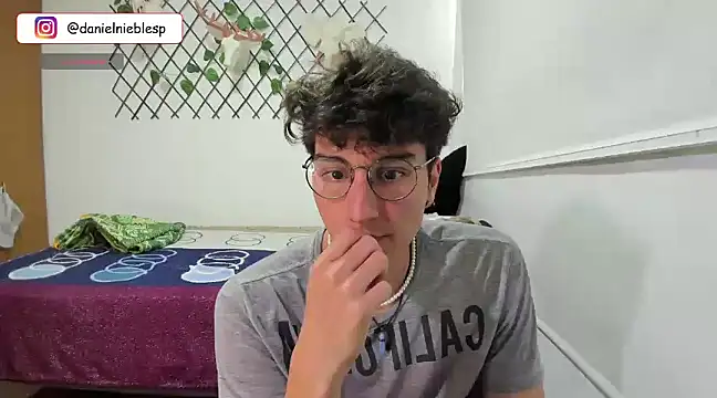 Snapshot of Jackson_Careyy chatting on 02.20.25 Jackson Careyy online show from 02.20.25