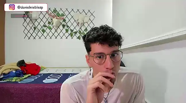 Snapshot of Jackson_Careyy chatting on 02.26.25 Jackson Careyy online show from 02.26.25