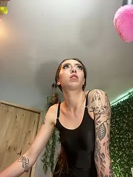 VickyJackson  online show from 03.30.26