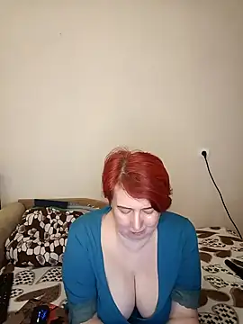 NikolRedMilf online show from 12.17.24
