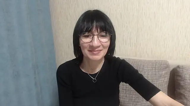 Erica95Bloom online show from 03.06.25